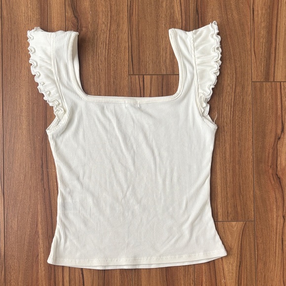 Cream Ruffled Sleeve Ribbed Top - Picture 2 of 5